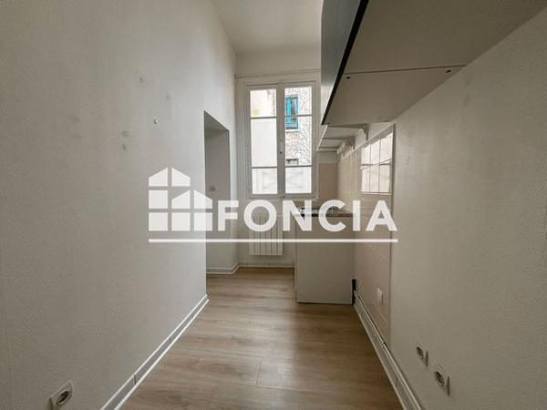 Location Appartement 2 pièces 46.66 m² - 4 RUE A LA FARINE Saint-germain-en-laye 78100