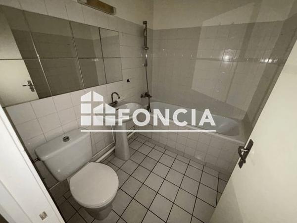 Location Appartement 2 pièces 46.66 m² - 4 RUE A LA FARINE Saint-germain-en-laye 78100