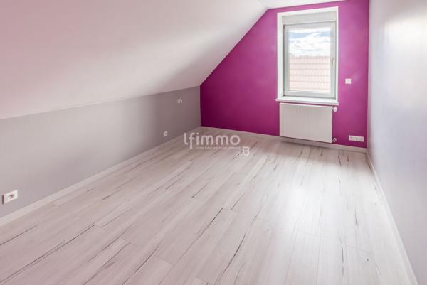 Maison Individuelle, rénovée, quartier calme de la Ville.