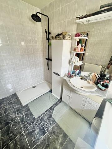 Vente / Pavillon à La Capelle (02260)
