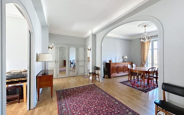 Appartement à vendre    4 pièces • 100,27 m2 Biarritz