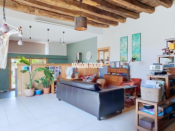 CHARME, VOLUMES ET RENTABILITÉ AUX PORTES DE DINAN Maison plus gîte