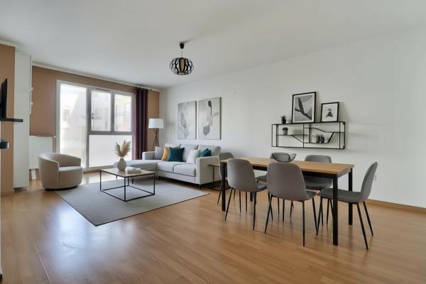 Appartement 4 pièces lumineux à vendre à Saint Denis - Front Populaire