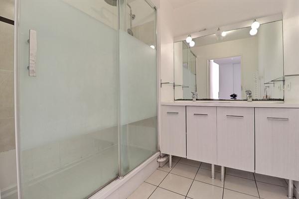 Appartement 4 pièces lumineux à vendre à Saint Denis - Front Populaire