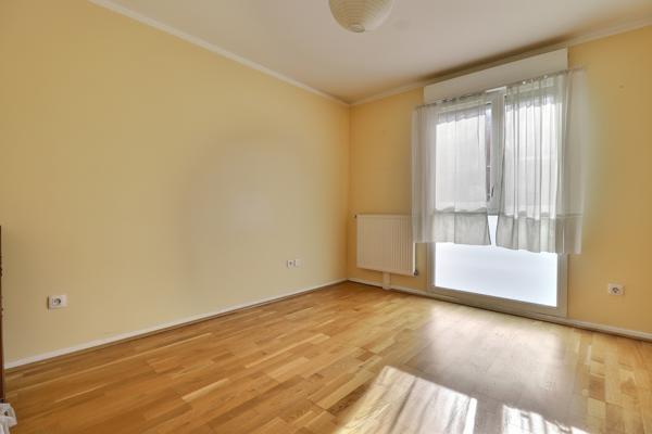 Appartement 4 pièces lumineux à vendre à Saint Denis - Front Populaire