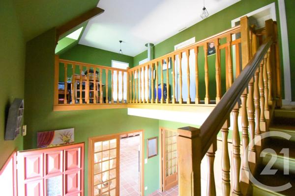 Maison à vendre  5 pièces - 206,15 m 2   CREUZIER LE VIEUX  - 03