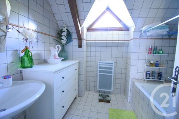 Maison à vendre  5 pièces - 206,15 m 2   CREUZIER LE VIEUX  - 03