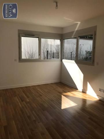 Appartement à louer 3 pièces 62m² Villeurbanne (69100)