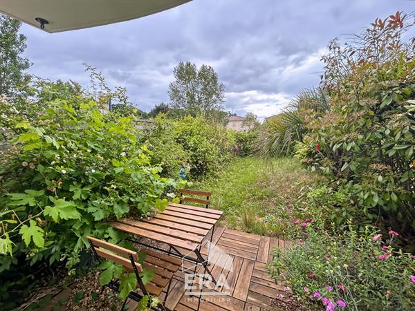 À visiter rapidement, coup de coeur assuré ! Maison, jardin, espaces verts