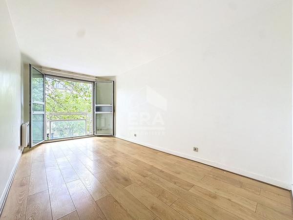 Paris 12 - Appartement - Grand Studio Avenue Daumesnil - Surface 28m²