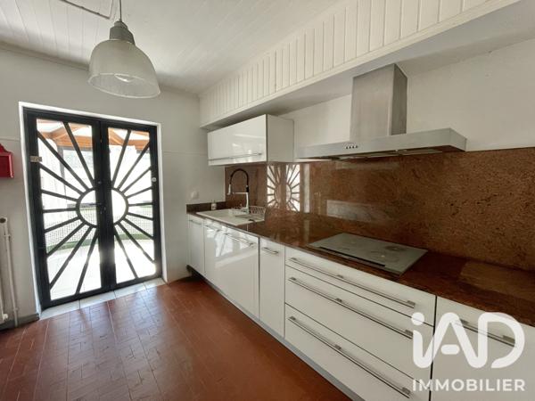 Maison à vendre 5 pièces 130 m² Nîmes