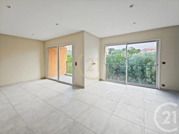 Appartement F3 à vendre  3 pièces - 74,30 m 2   ST FLORENT  - 202