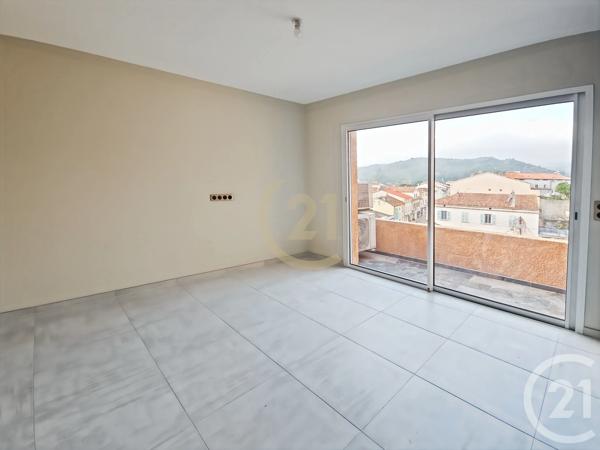 Appartement F3 à vendre  3 pièces - 74,30 m 2   ST FLORENT  - 202