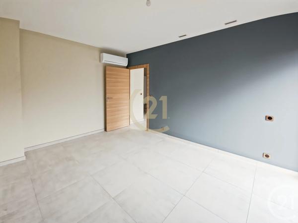 Appartement F3 à vendre  3 pièces - 74,30 m 2   ST FLORENT  - 202