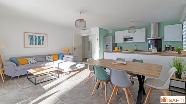 T3 récent 71 m² avec terrasse, piscine et box