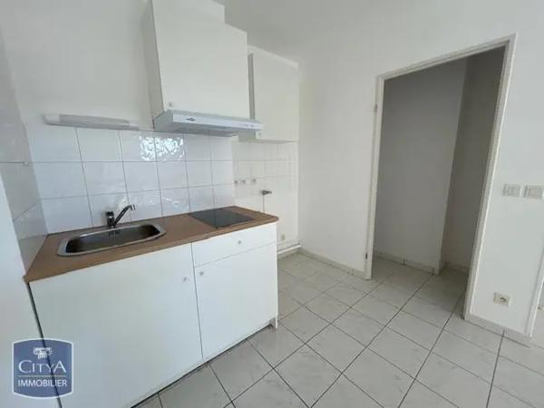 Appartement à louer 2 pièces 47.87m² Moulins (03000)