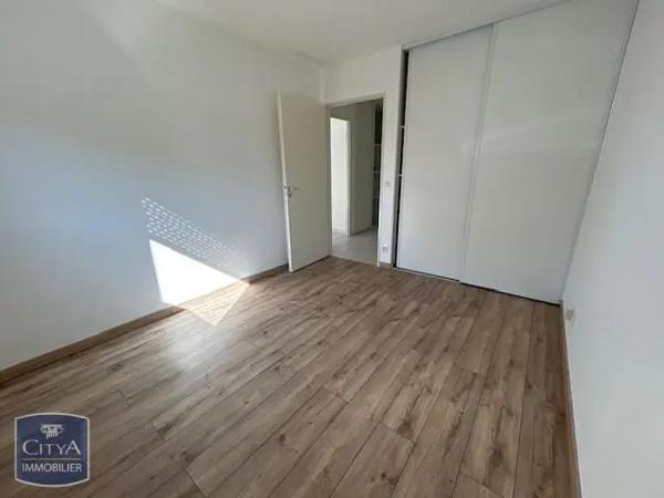 Appartement à louer 2 pièces 47.87m² Moulins (03000)