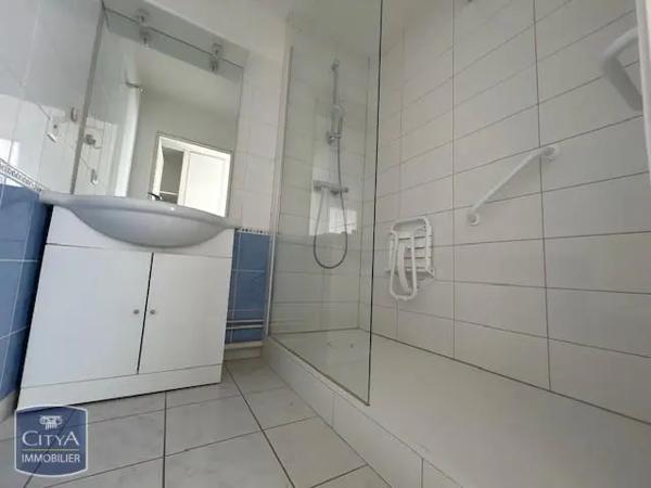 Appartement à louer 2 pièces 47.87m² Moulins (03000)