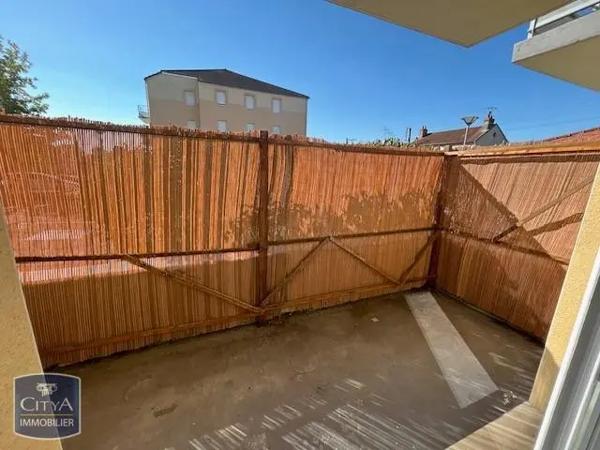 Appartement à louer 2 pièces 47.87m² Moulins (03000)