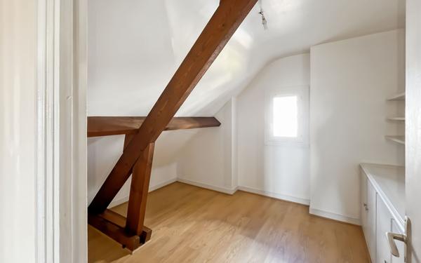 Maison à vendre    6 pièces • 132 m2 Saint-Pryvé-Saint-Mesmin