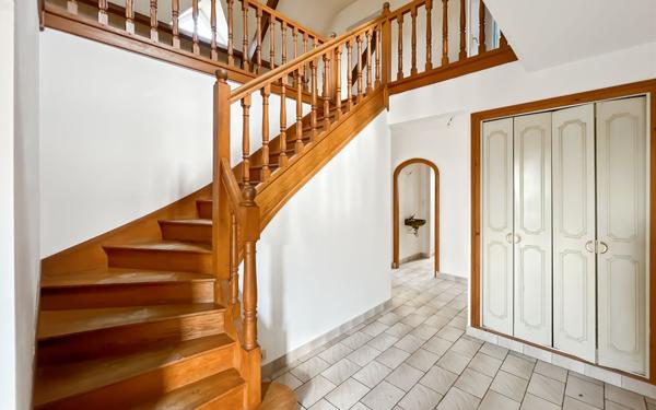 Maison à vendre    6 pièces • 132 m2 Saint-Pryvé-Saint-Mesmin