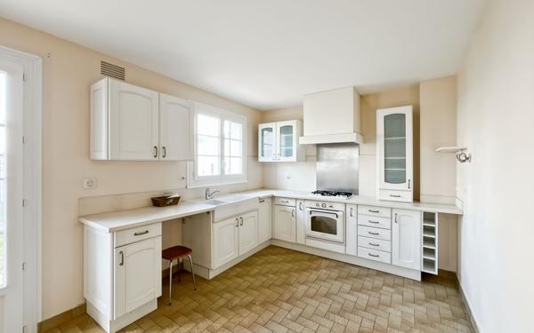 Maison à vendre    6 pièces • 132 m2 Saint-Pryvé-Saint-Mesmin