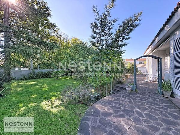 Maison spacieuse a vendre a Challans - 4 chambres et jardin!