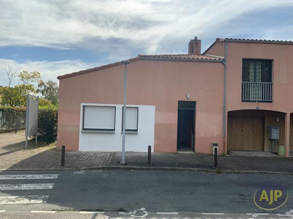 Vente maison La Roche Sur Yon : 265 250 € - AJP Immobilier La Roche-sur-Yon