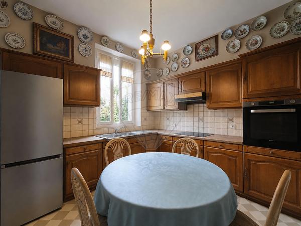 Maison 5 chambre(s) à vendre - Sens, Yonne - 89