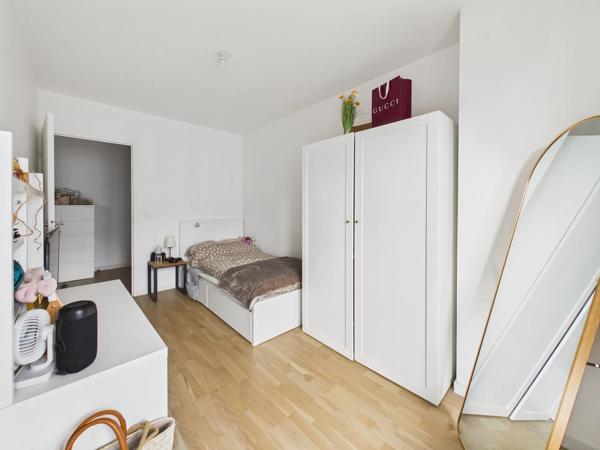 Appartement
         3 pièces
        - 69 m² Exclusivité 375 000 € *