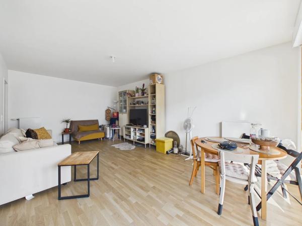 Appartement
         3 pièces
        - 69 m² Exclusivité 375 000 € *