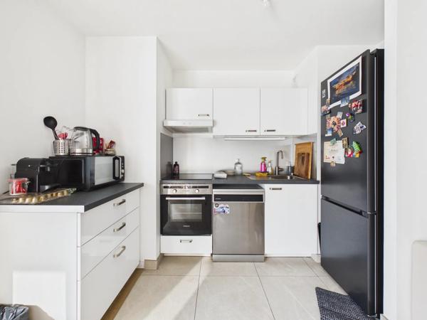 Appartement
         3 pièces
        - 69 m² Exclusivité 375 000 € *