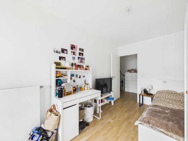 Appartement
         3 pièces
        - 69 m² Exclusivité 375 000 € *