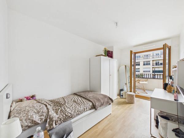 Appartement
         3 pièces
        - 69 m² Exclusivité 375 000 € *