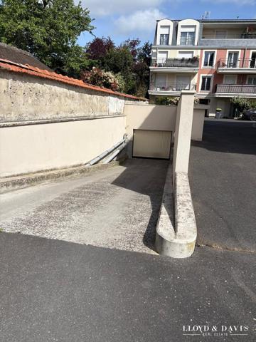 F1+ Place de Parking