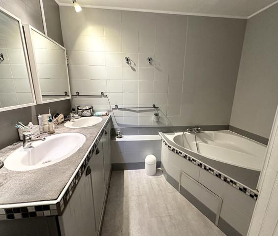 Maison 7 pièces - 200 m²