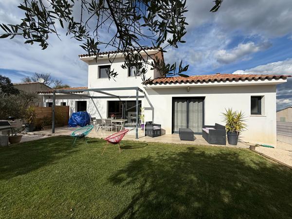 A VENDRE 83470 SAINT MAXIMIN LA SAINTE BAUME MAISON TYPE 5 DE 110M² SUR 807M² DE JARDIN GARAGE PISCINE