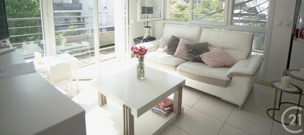 Appartement F4 à vendre  4 pièces - 83 m 2   CRETEIL  - 94