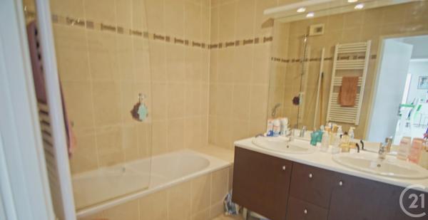 Appartement F4 à vendre  4 pièces - 83 m 2   CRETEIL  - 94