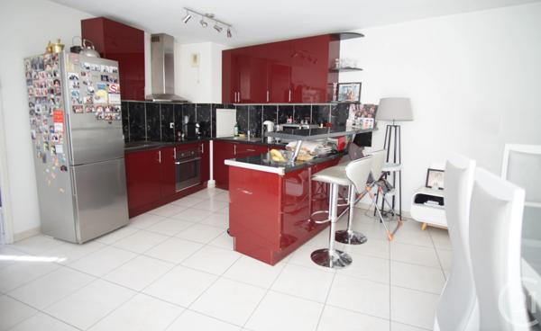 Appartement F4 à vendre  4 pièces - 83 m 2   CRETEIL  - 94
