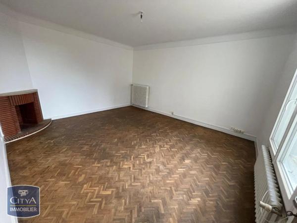 Maison à louer 5 pièces 95.87m² Saint-Léonard-de-Noblat (87400)
