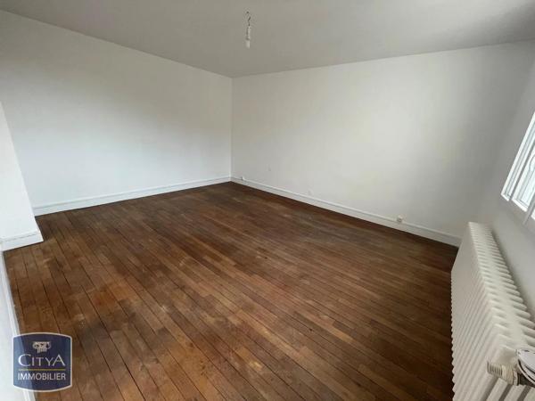 Maison à louer 5 pièces 95.87m² Saint-Léonard-de-Noblat (87400)