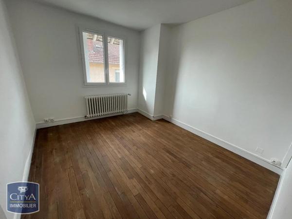 Maison à louer 5 pièces 95.87m² Saint-Léonard-de-Noblat (87400)