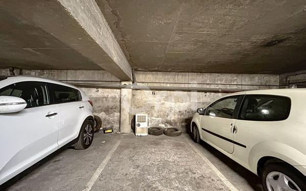 Stationnement à vendre