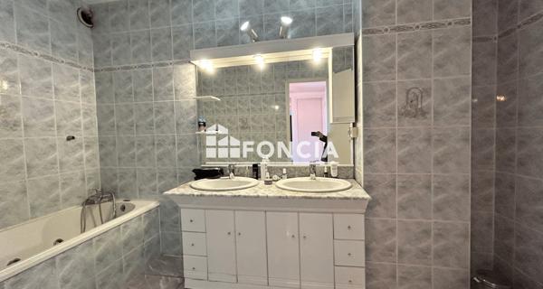 À vendre Appartement 4 pièces 123 m² - Perpignan 66000