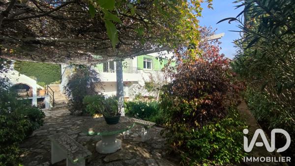 Maison à vendre 6 pièces 196 m² Toulon