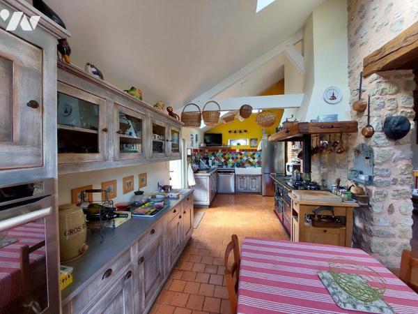 Belle maison ancienne rénovée sur un terrain de 2620m²