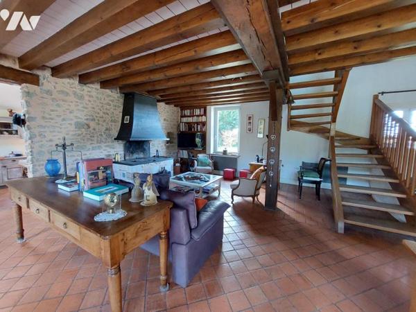 Belle maison ancienne rénovée sur un terrain de 2620m²