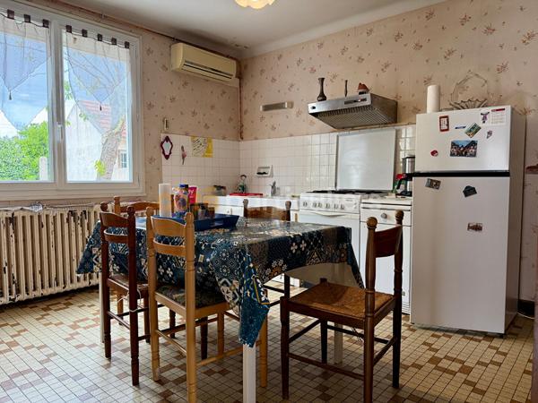 Vente
                Maison119,45 m² - 6 Pièces -
                    LES SABLES D OLONNE (85100)