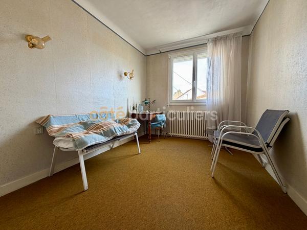 Vente
                Maison119,45 m² - 6 Pièces -
                    LES SABLES D OLONNE (85100)